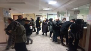 روزانه بیش از ۵۰۰ نفر مبتلا به آنفلوانزا به بیمارستان‌های پارس آباد مراجعه می کنند